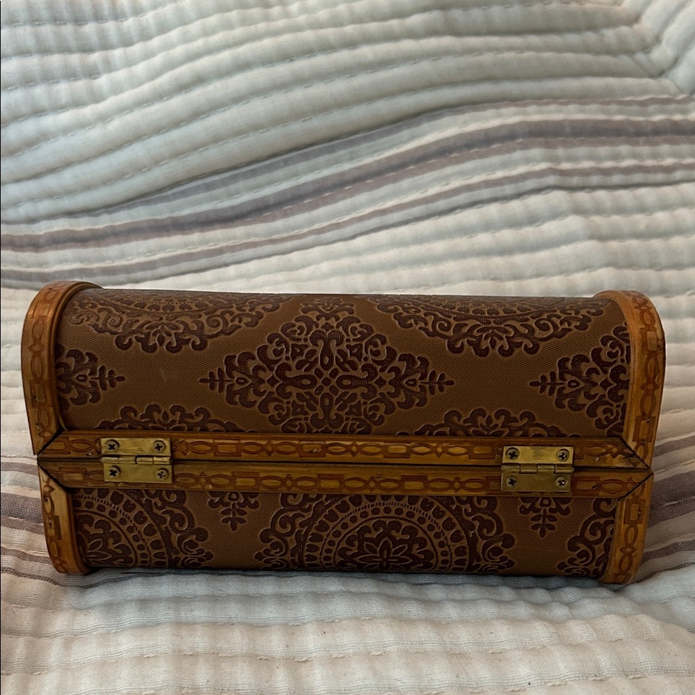 Wooden Box Purse - Picture 8 of 10